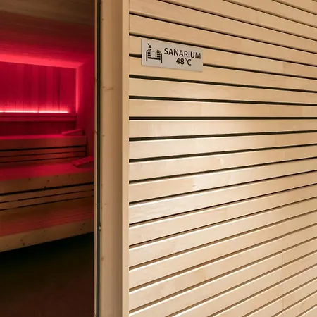 Western & Le Schoenenbourg 4*