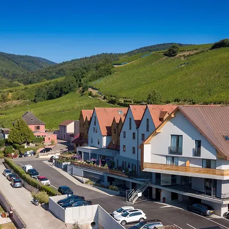 Western & Le Schoenenbourg - - Proche Colmar Hotel 4*
