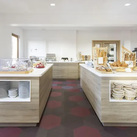 Western & Le Schoenenbourg Hotel 4*