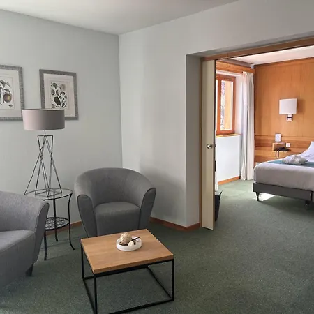 Western & Le Schoenenbourg Hotel 4*