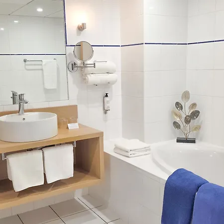 Western & Le Schoenenbourg Hotell Riquewihr