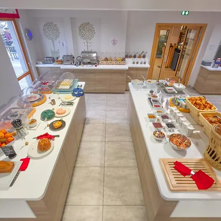 Hotell Western & Le Schoenenbourg Riquewihr
