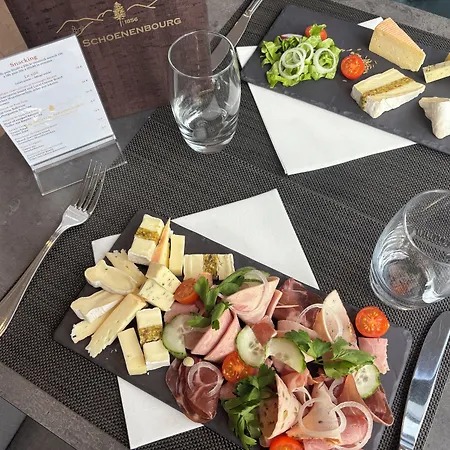 Western & Le Schoenenbourg 酒店